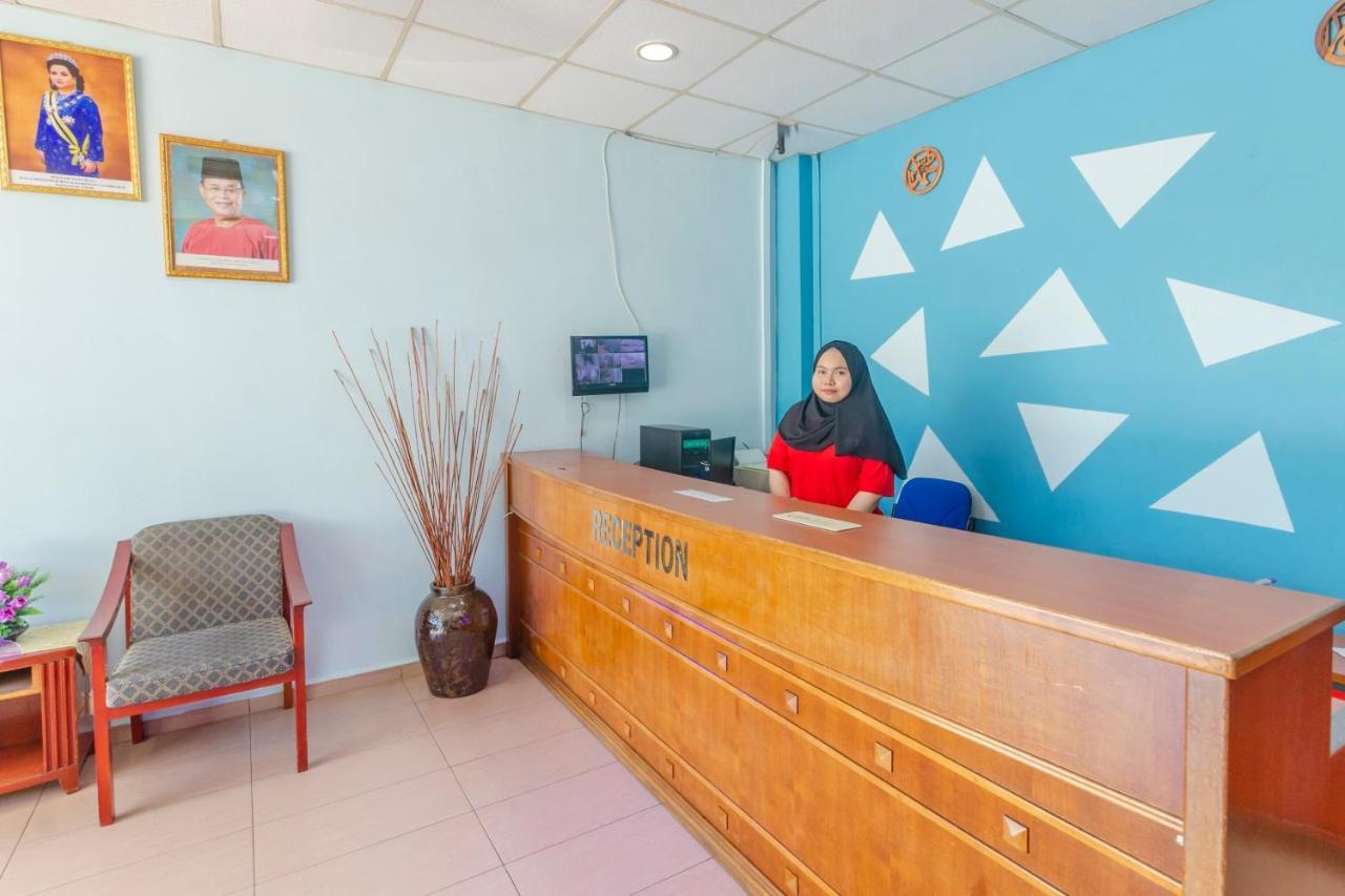 Oyo 702 D View Hotel Mersing Eksteriør billede