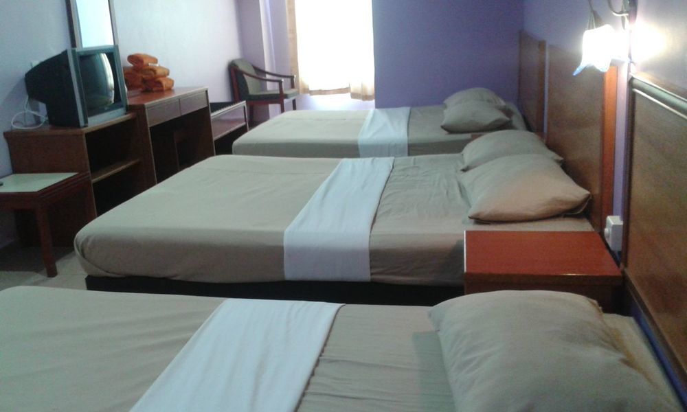 Oyo 702 D View Hotel Mersing Eksteriør billede