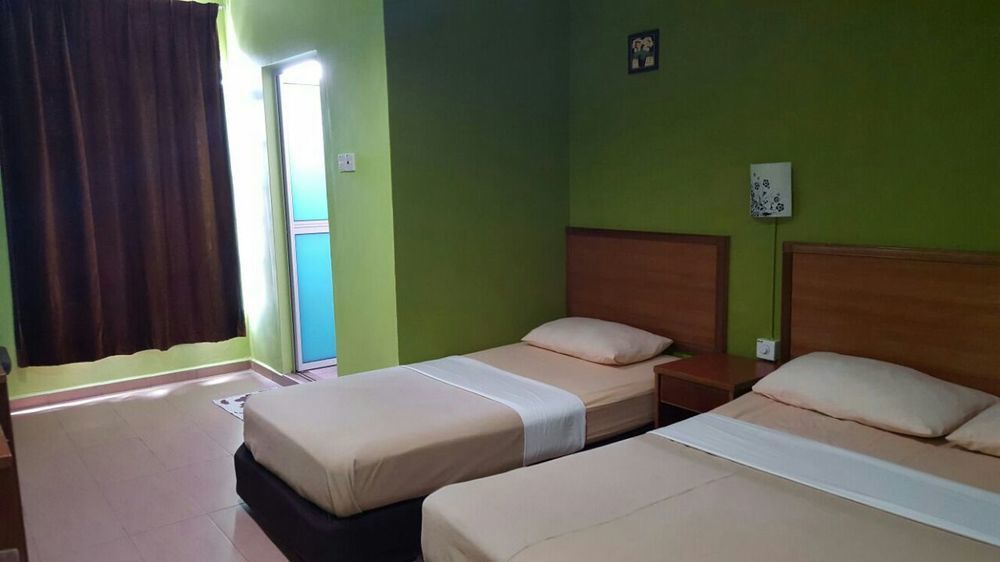Oyo 702 D View Hotel Mersing Eksteriør billede
