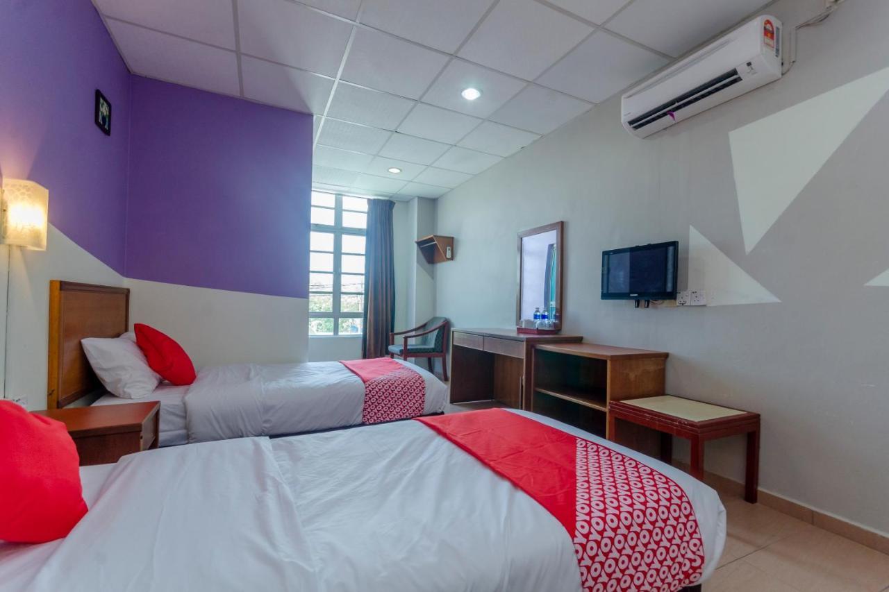 Oyo 702 D View Hotel Mersing Eksteriør billede