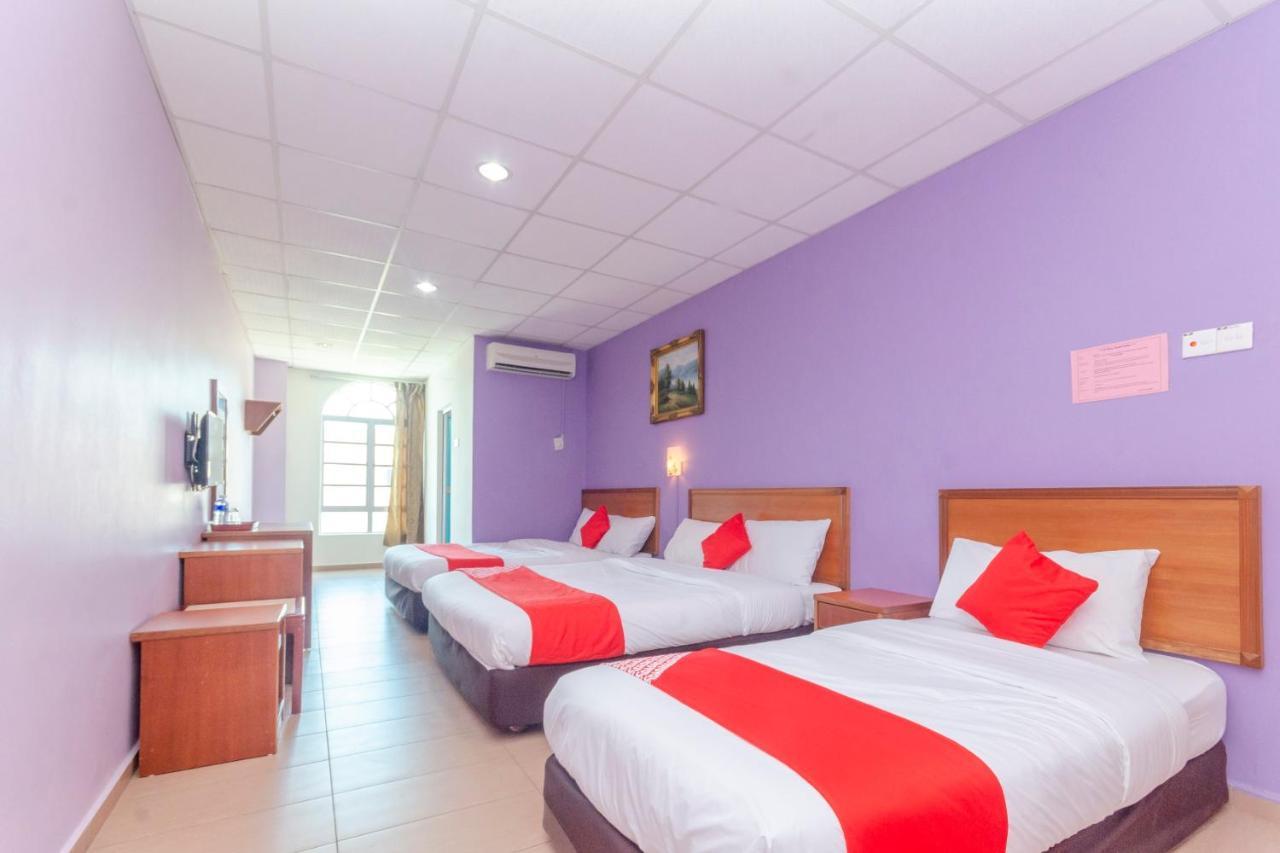 Oyo 702 D View Hotel Mersing Eksteriør billede